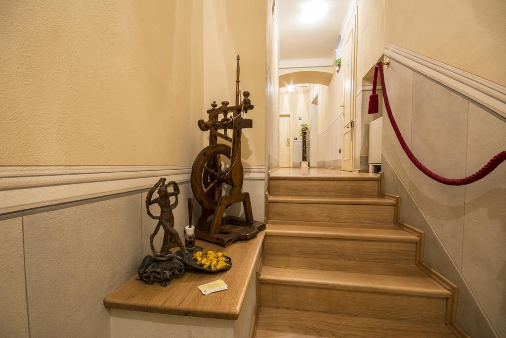 A Palazzo Busdraghi Residenza D'Epoca Bed & Breakfast Lucca Dış mekan fotoğraf