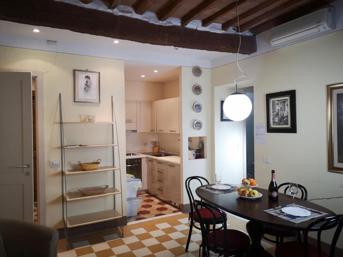 A Palazzo Busdraghi Residenza D'Epoca Bed & Breakfast Lucca Dış mekan fotoğraf