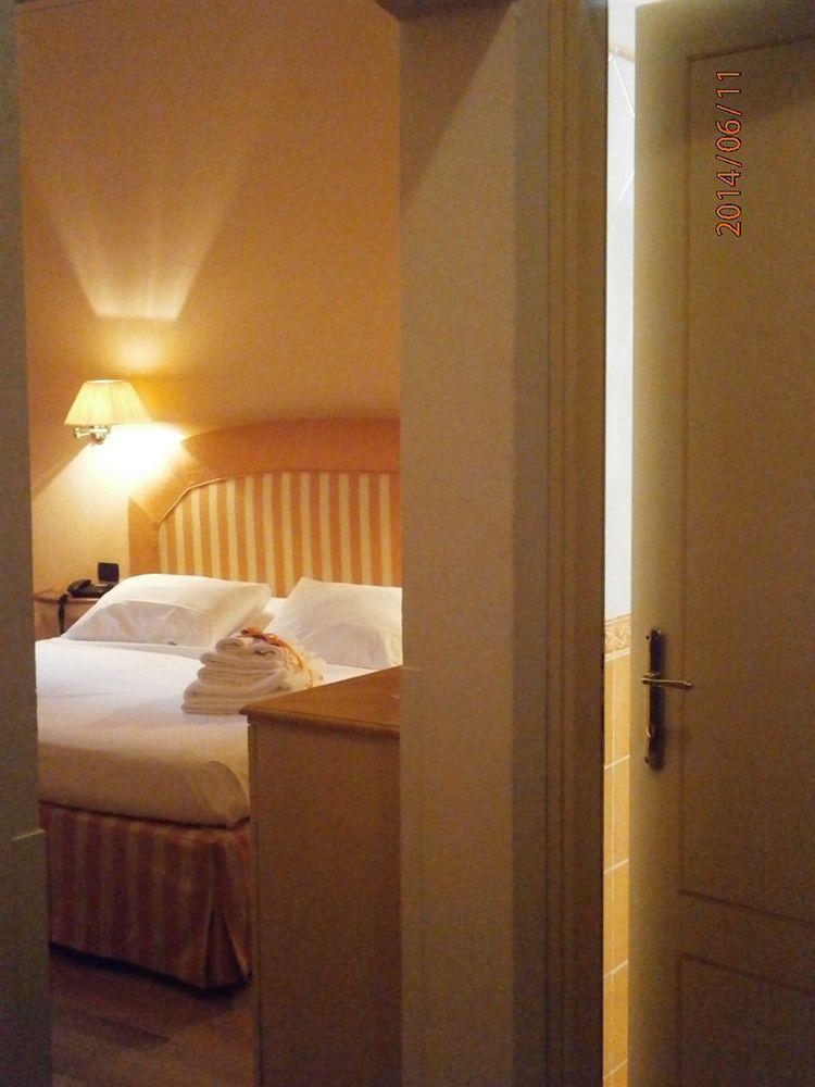 A Palazzo Busdraghi Residenza D'Epoca Bed & Breakfast Lucca Dış mekan fotoğraf