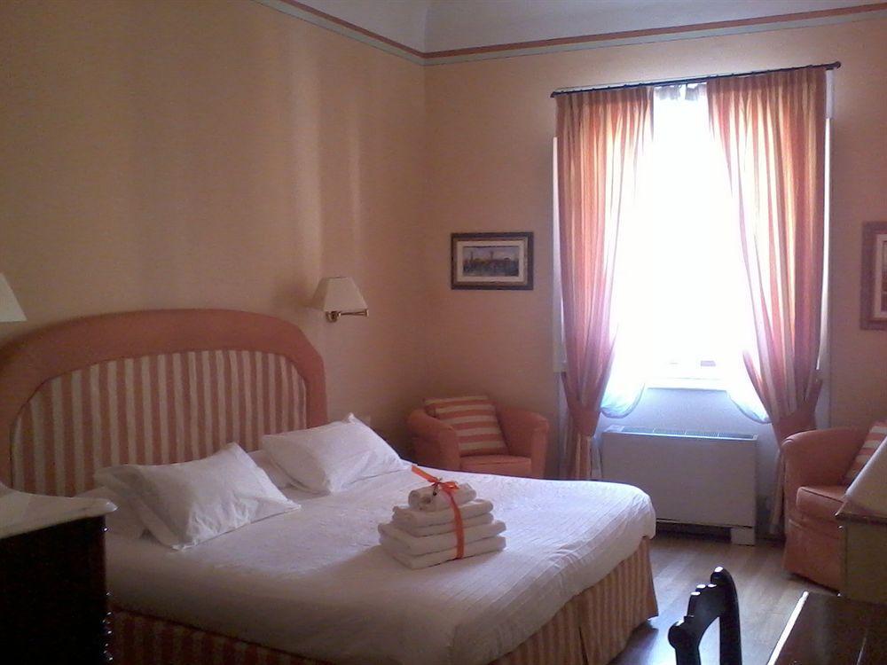A Palazzo Busdraghi Residenza D'Epoca Bed & Breakfast Lucca Dış mekan fotoğraf